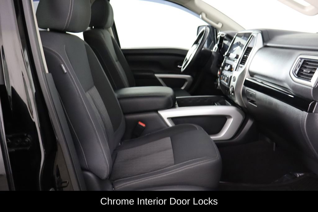 Used 2021 Nissan Titan SV w/ SV Convenience Package image 18