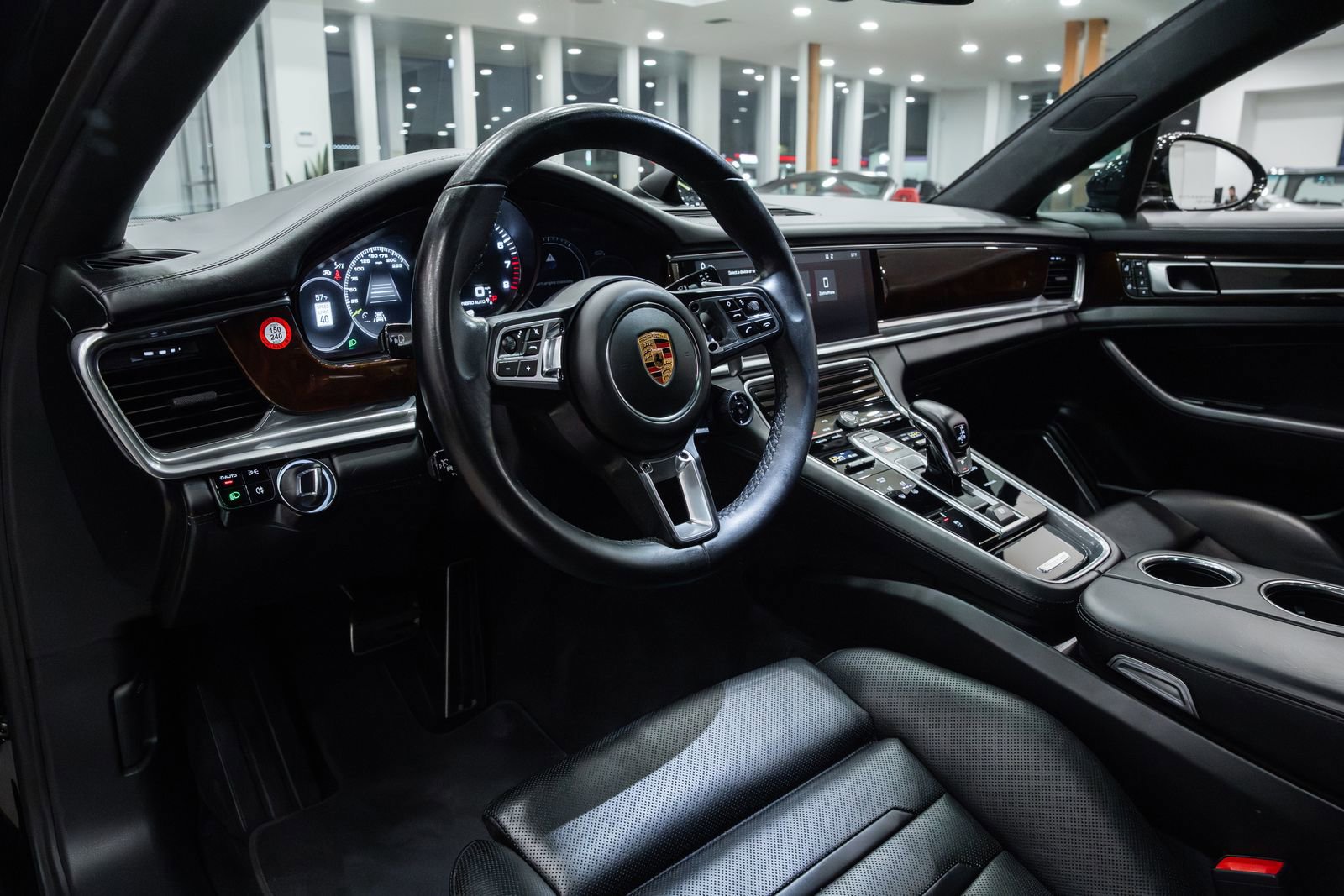 Used 2019 Porsche Panamera Turbo S image 19