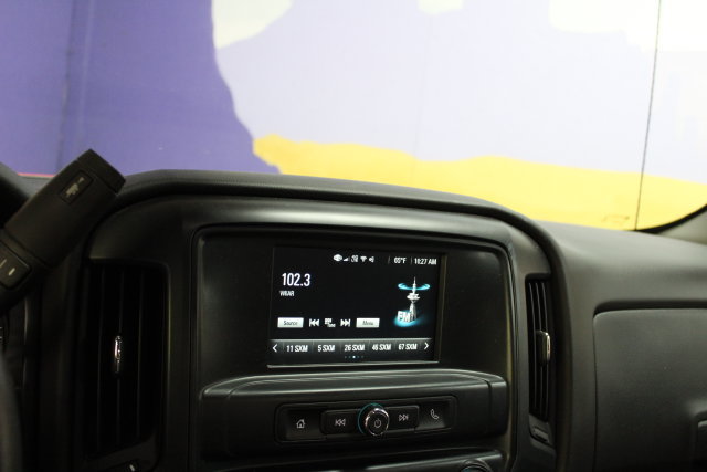 Used 2018 Chevrolet Silverado 1500 Custom w/ Custom Value Package AWD/4WD image 18