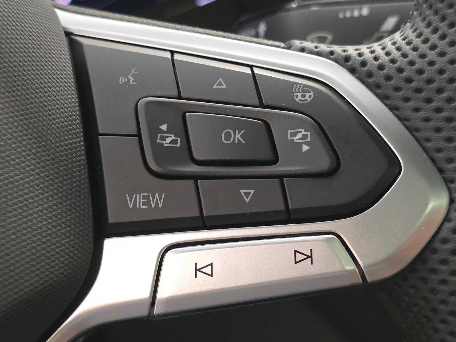 Used 2026 Volkswagen Jetta GLI Autobahn FWD image 18