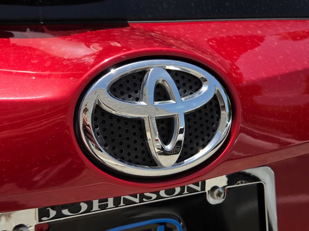 Used 2017 Toyota RAV4 Limited FWD image 16