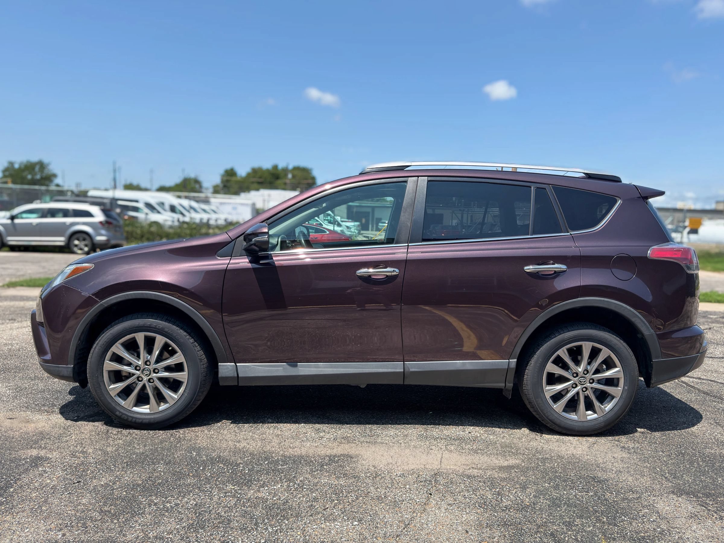 Used 2017 Toyota RAV4 Limited FWD image 9