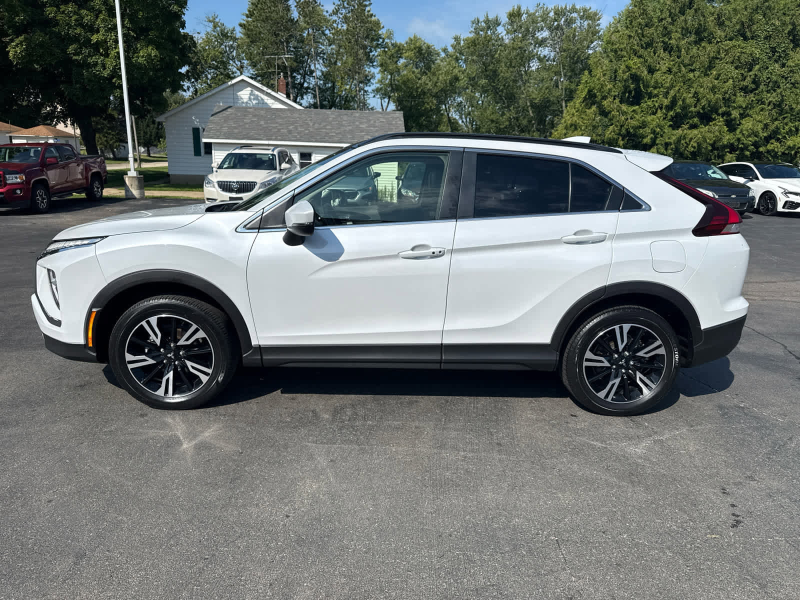 Used 2024 Mitsubishi Eclipse Cross SE image 6