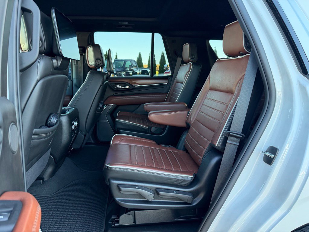 Used 2024 GMC Yukon Denali Ultimate AWD/4WD image 19