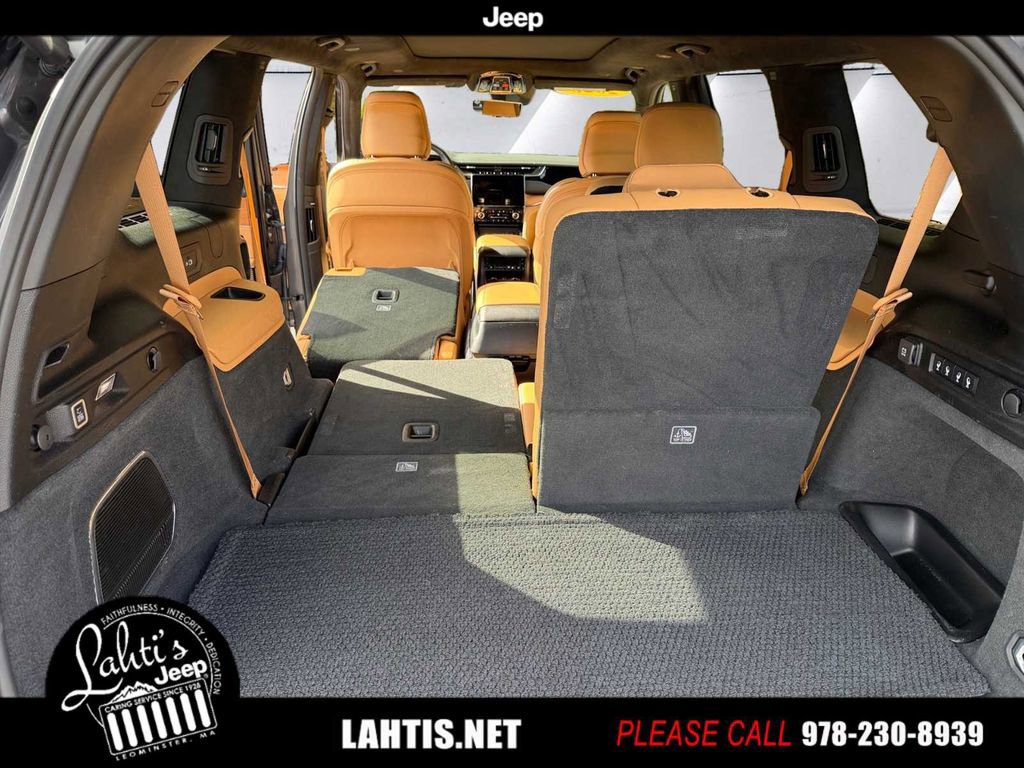 Used 2023 Jeep Grand Cherokee L Summit image 13