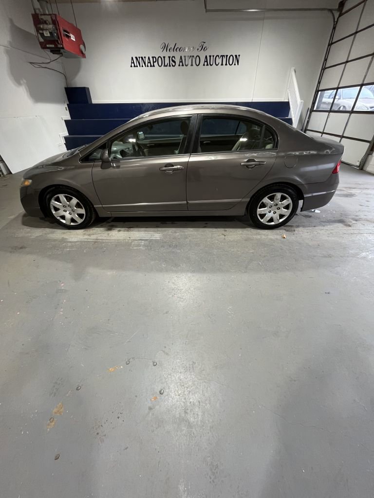 Used 2010 Honda Civic LX image 1