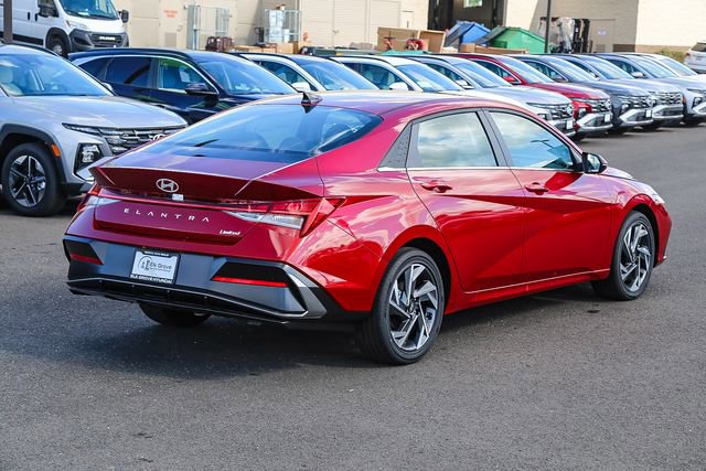 New 2025 Hyundai Elantra Limited FWD image 5