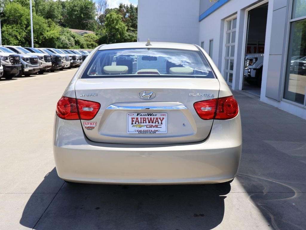 Used 2010 Hyundai Elantra GLS FWD image 9