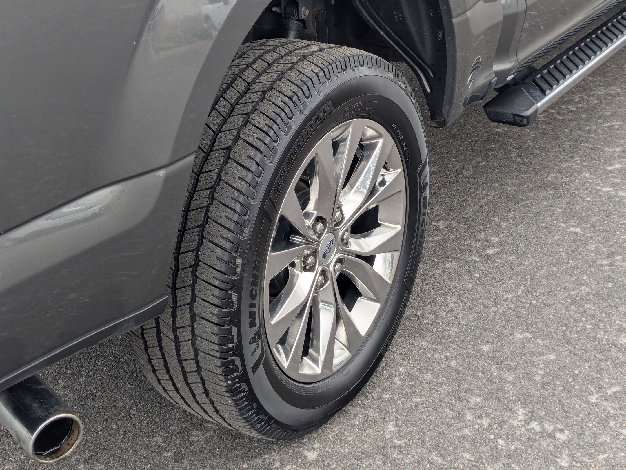 Used 2017 Ford F150 XLT w/ Equipment Group 302A Luxury image 12