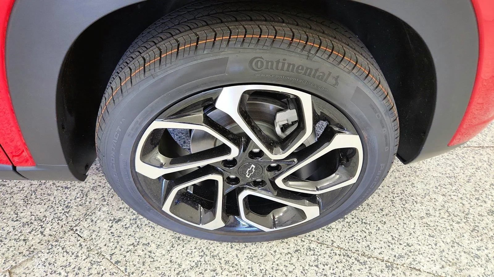 New 2026 Chevrolet Trax RS w/ Driver Confidence Package FWD image 30