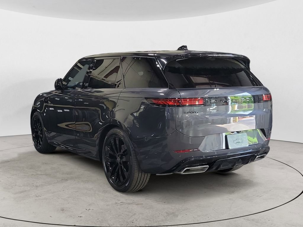 New 2025 Land Rover Range Rover Sport Dynamic SE image 3