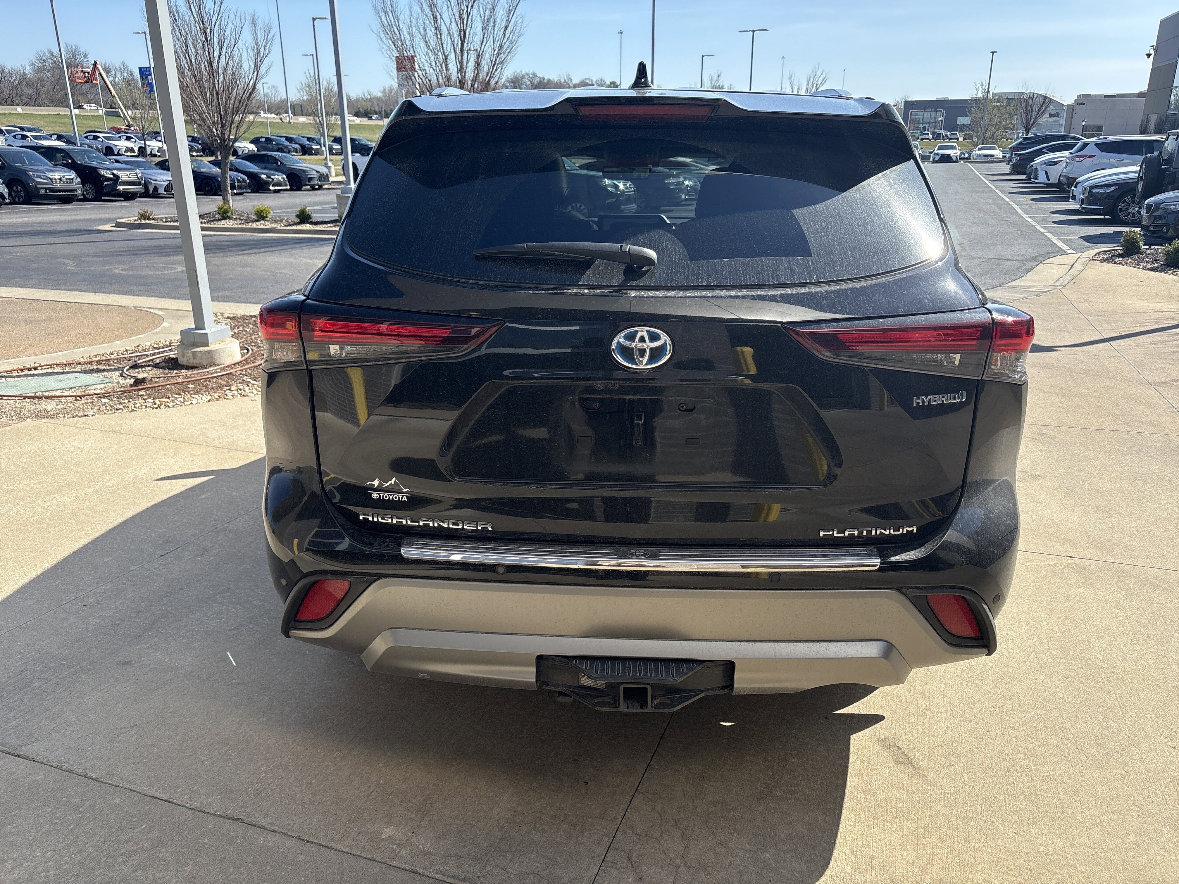 Used 2024 Toyota Highlander Platinum AWD/4WD image 9