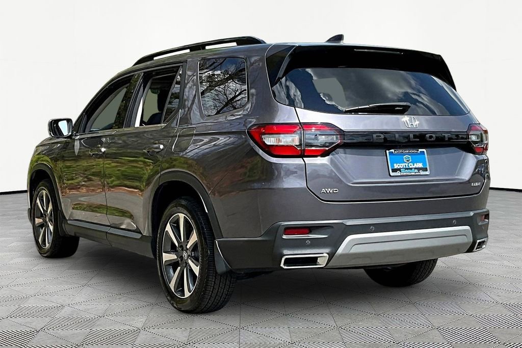 Used 2024 Honda Pilot Elite image 5