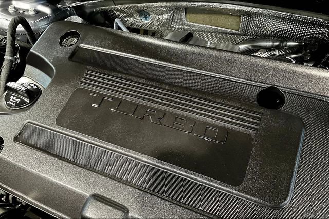 Used 2022 Buick Envision Avenir w/ Technology Package II FWD image 28