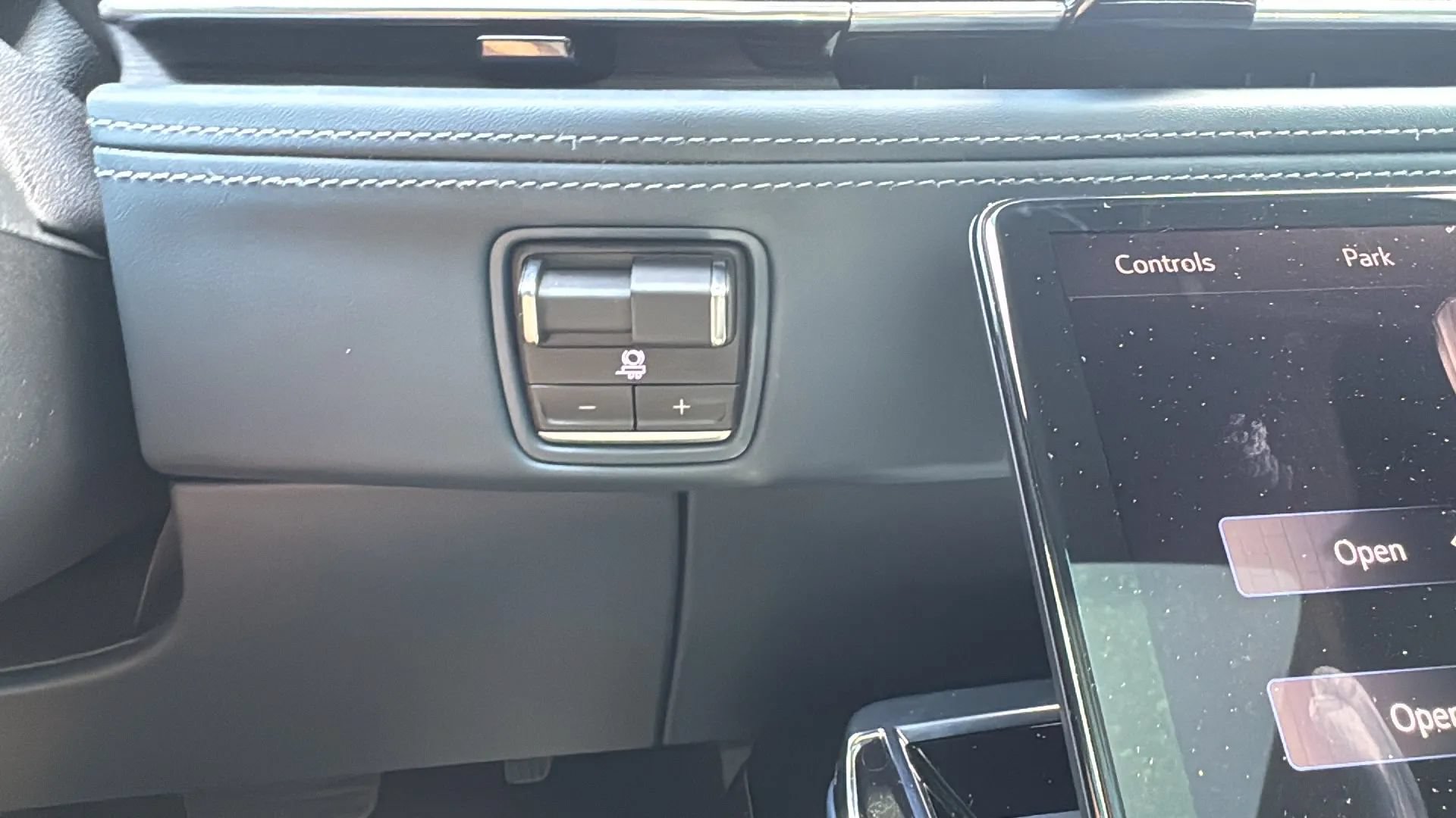 Used 2026 Cadillac Escalade IQL Sport 2 AWD/4WD image 20