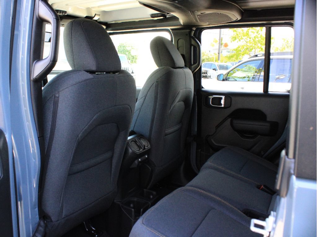 New 2026 Jeep Gladiator Mojave AWD/4WD image 32