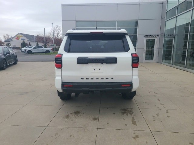 Used 2025 Toyota 4Runner SR5 image 6