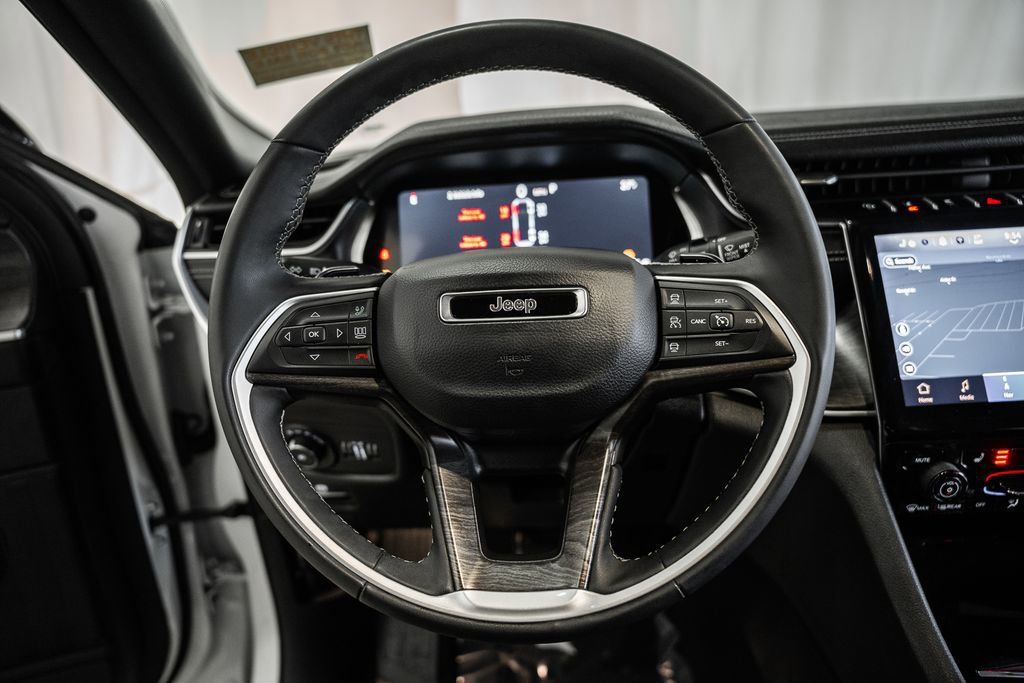 Used 2024 Jeep Grand Cherokee L Limited image 37