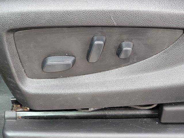 Used 2019 Chevrolet Tahoe 4WD image 17