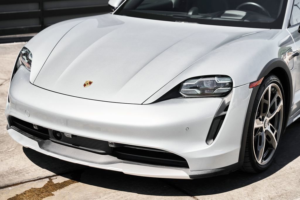 Used 2022 Porsche Taycan 4 Cross Turismo image 6