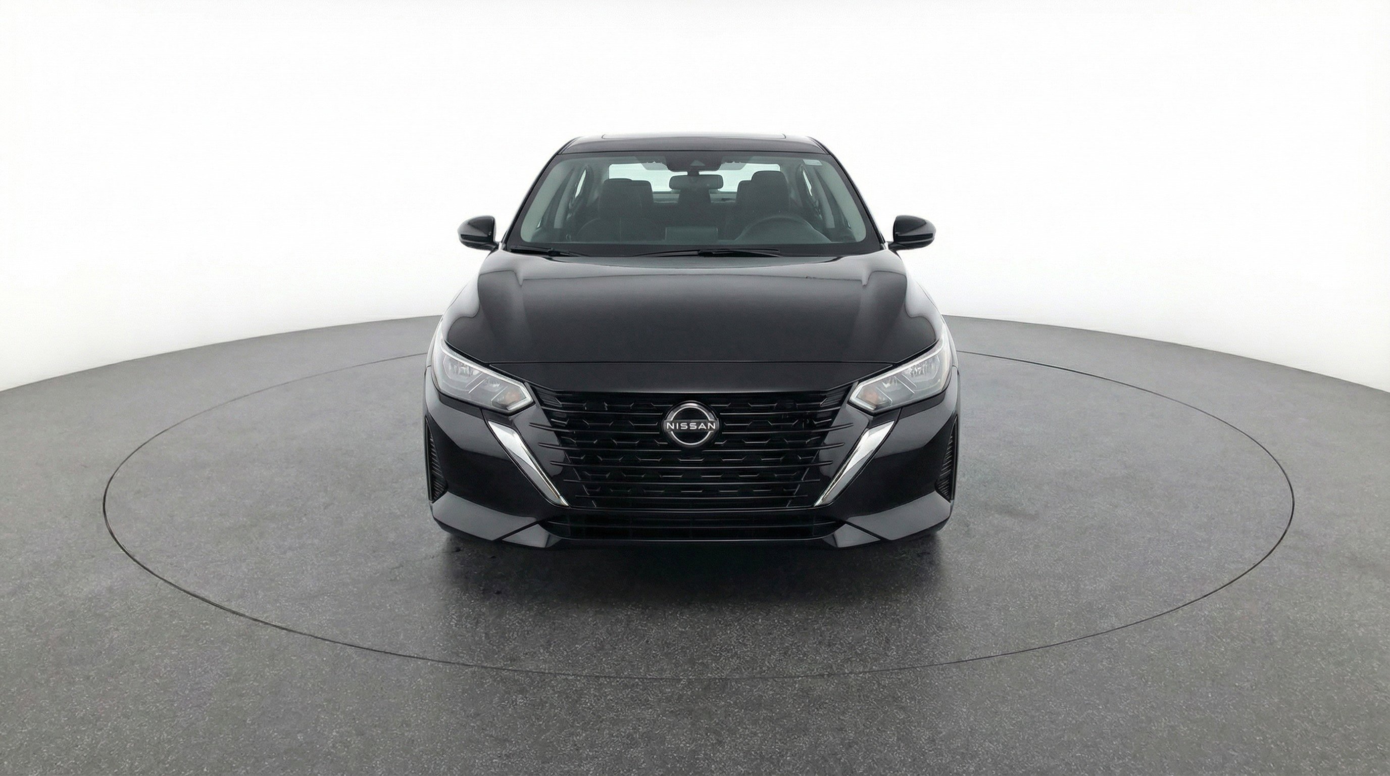 Used 2025 Nissan Sentra SV image 2