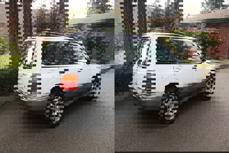 Used 2000 Subaru Forester S image 3