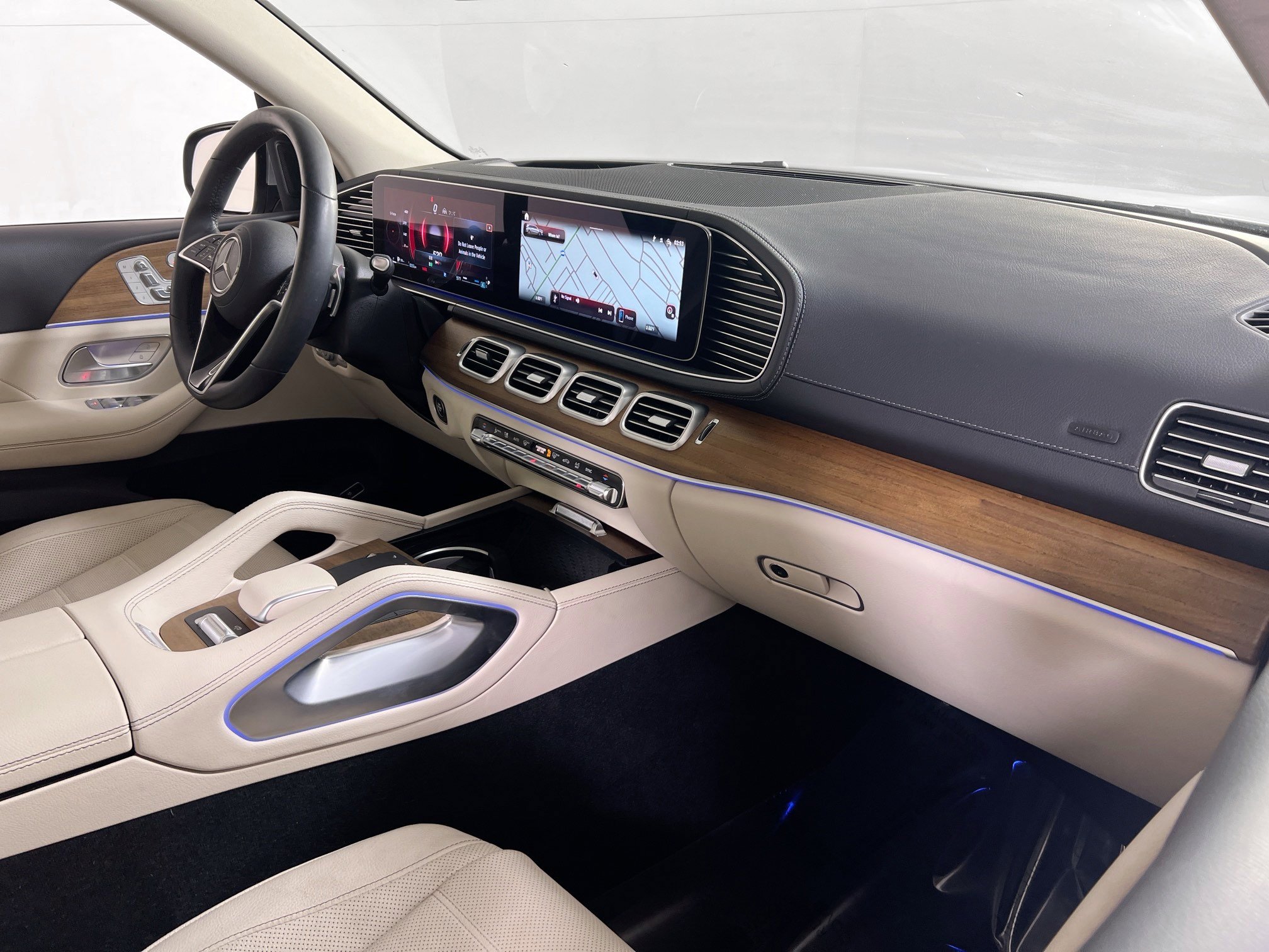 Used 2024 Mercedes-Benz GLS 450 4MATIC image 30