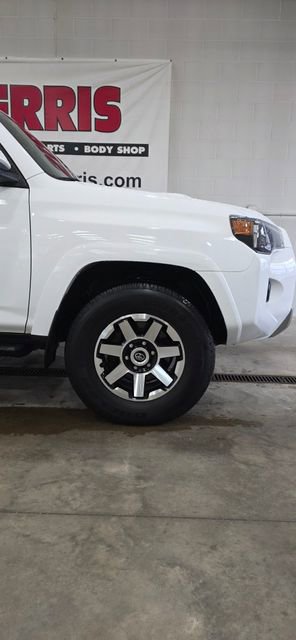 Used 2023 Toyota 4Runner TRD Off-Road Premium image 31