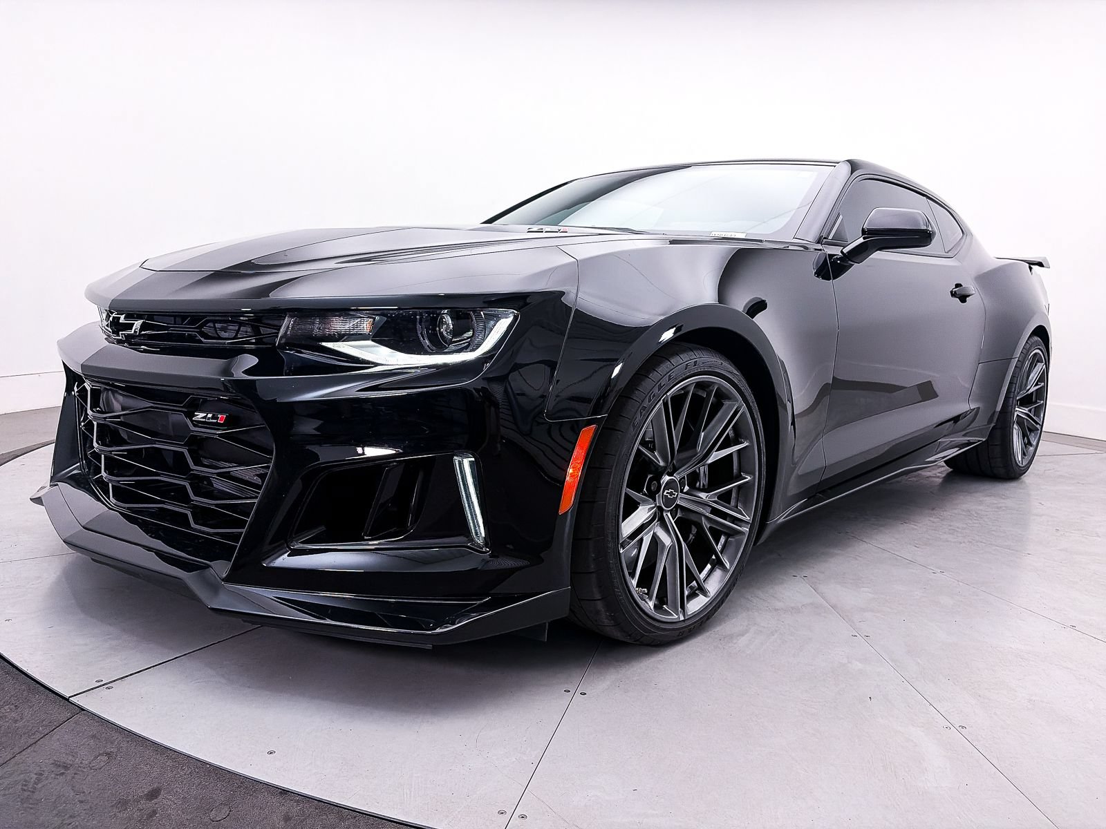 Used 2023 Chevrolet Camaro ZL1 RWD image 15