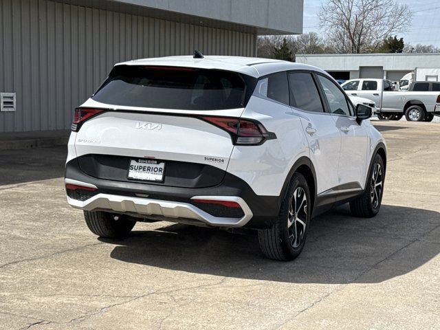 Used 2025 Kia Sportage EX image 3