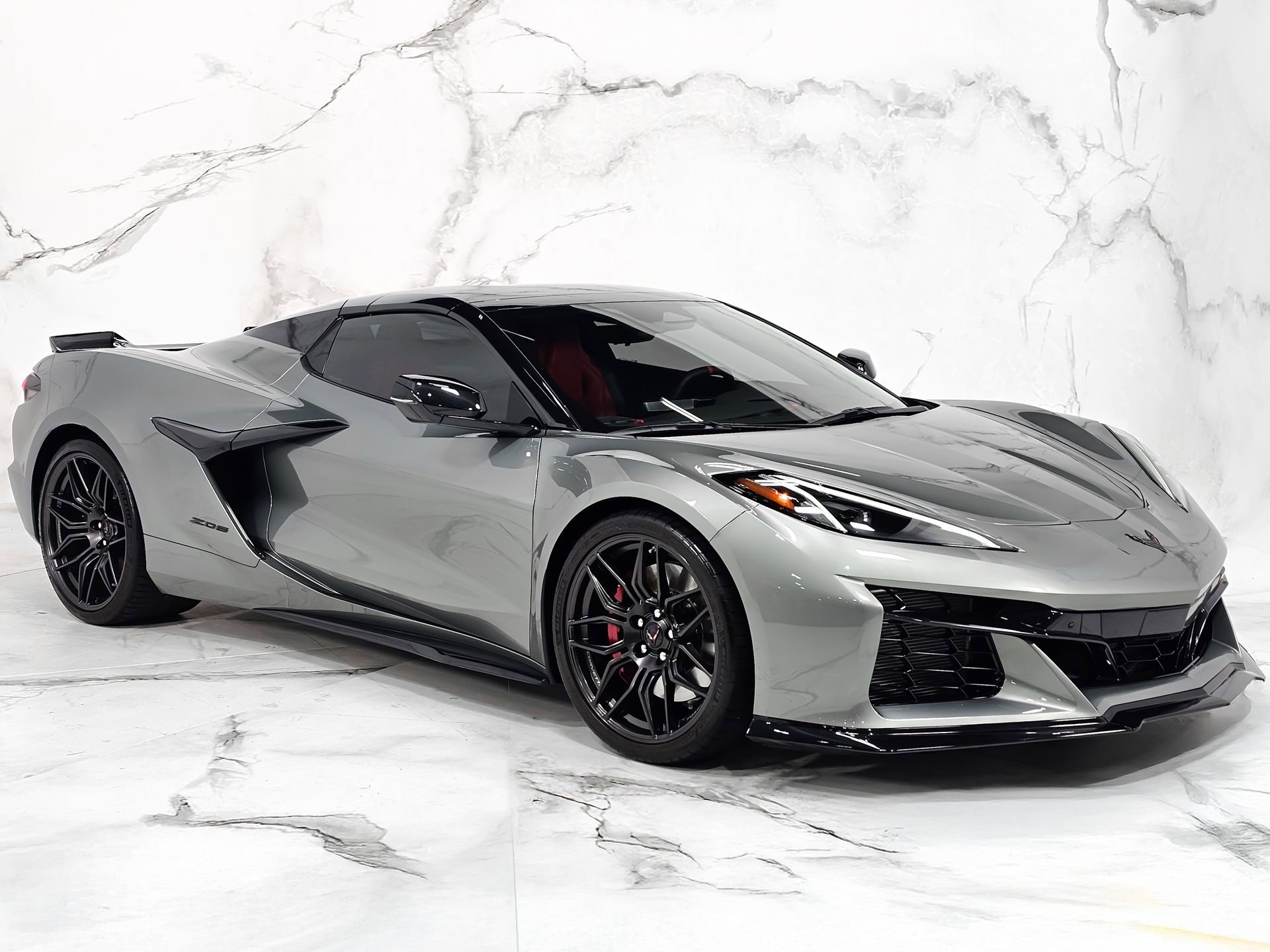Used 2024 Chevrolet Corvette Z06 RWD image 5