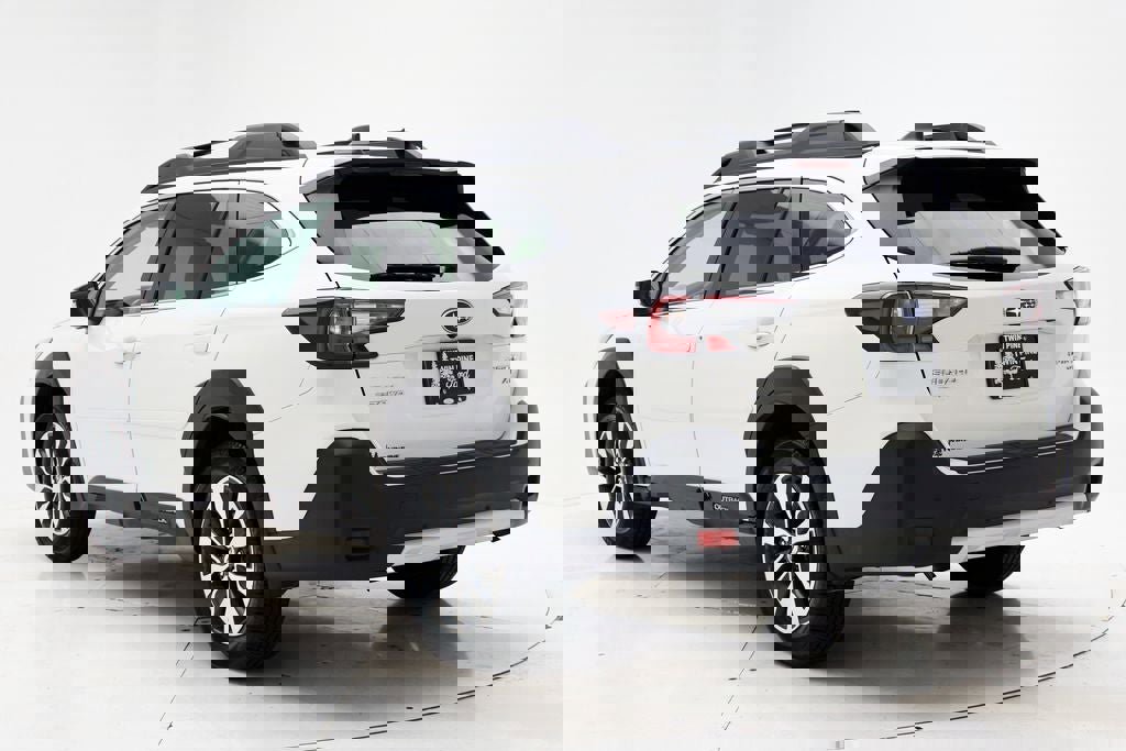 Used 2023 Subaru Outback Limited XT image 7