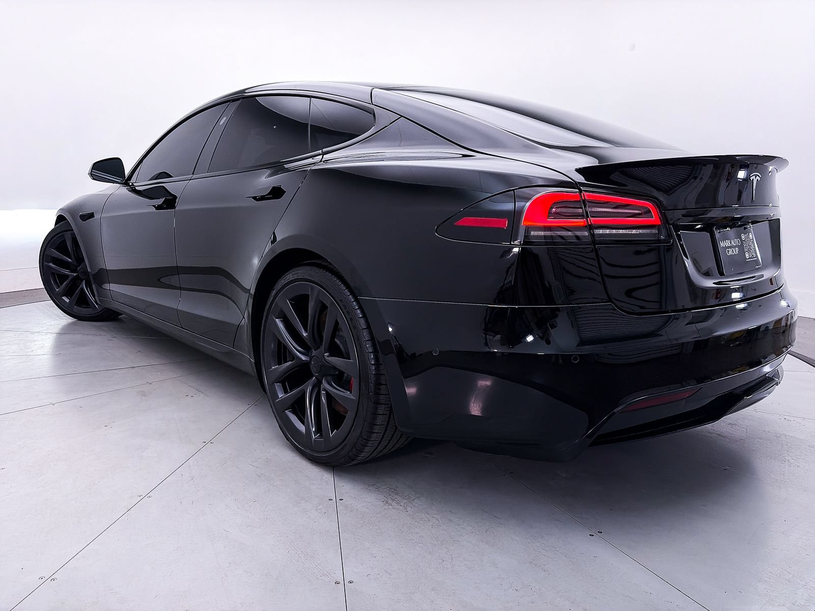 Used 2023 Tesla Model S AWD/4WD image 2