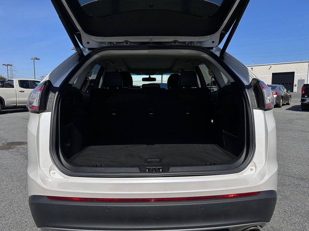 Used 2018 Ford Edge SEL w/ Equipment Group 201A image 40