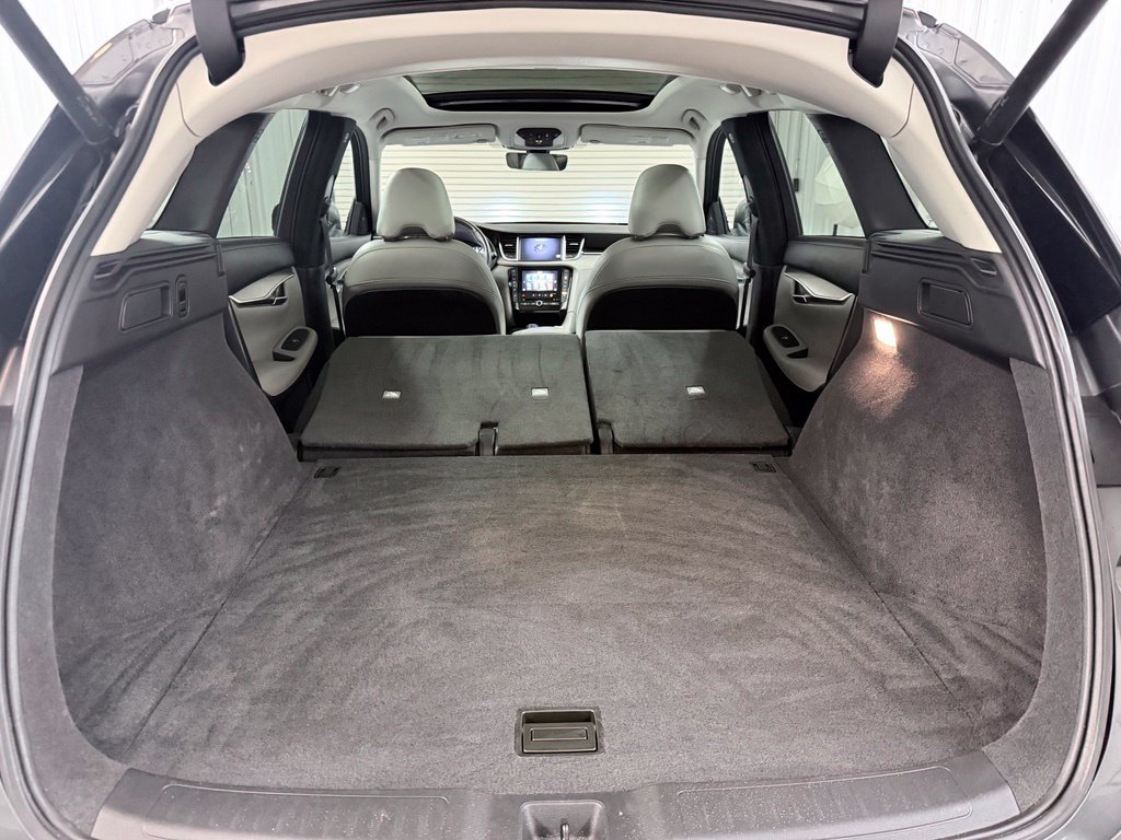 Certified 2023 INFINITI QX50 Luxe FWD image 33