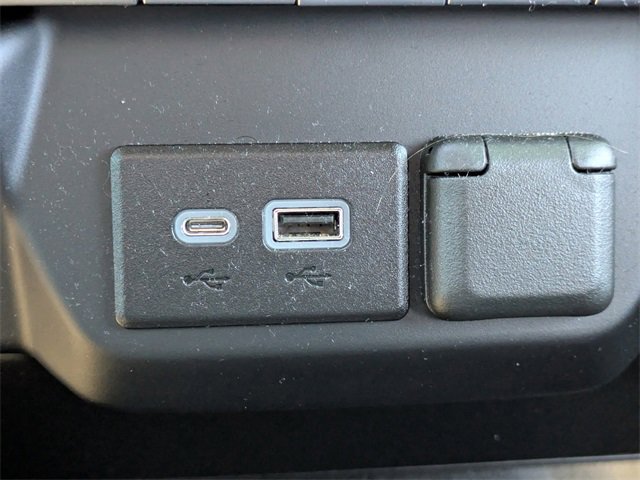 Used 2022 Chevrolet Silverado 1500 Custom image 23