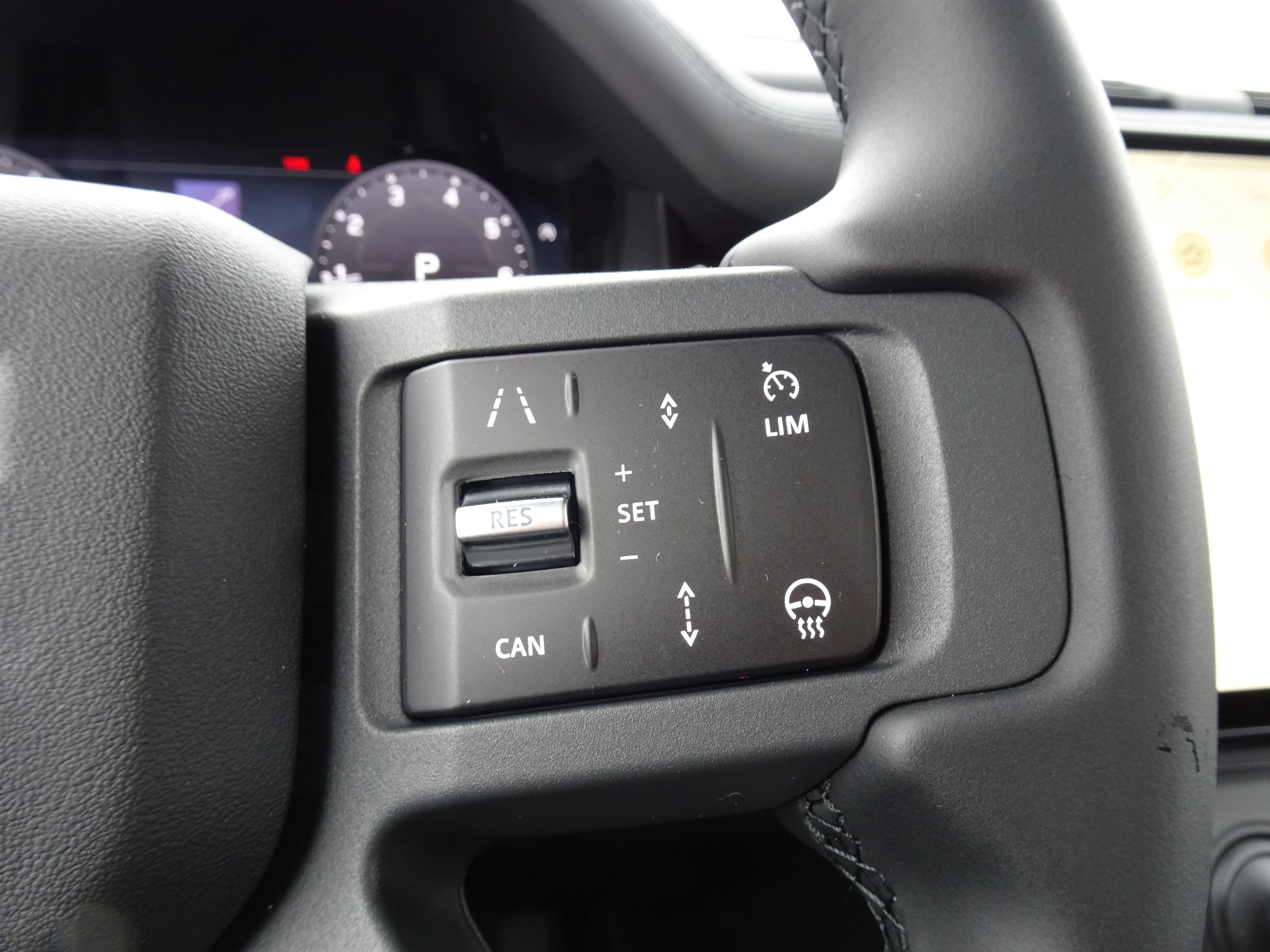 New 2026 Land Rover Defender 110 X-Dynamic SE AWD/4WD image 28