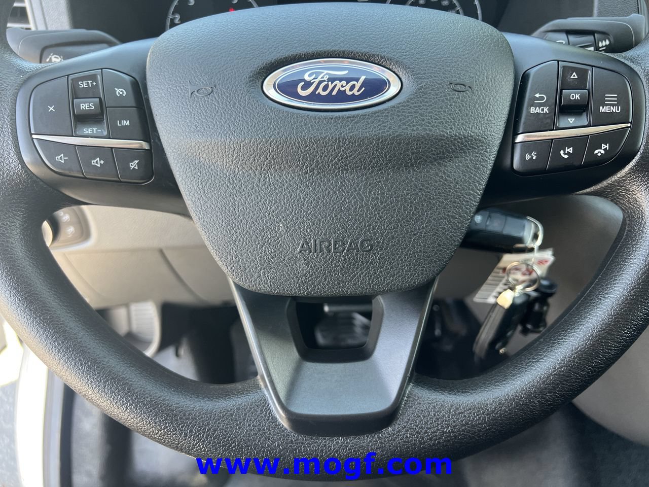 Used 2025 Ford Transit 250 Low Roof w/ Exterior Upgrade Package RWD image 11