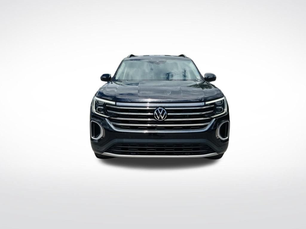 Used 2024 Volkswagen Atlas SE AWD/4WD image 3