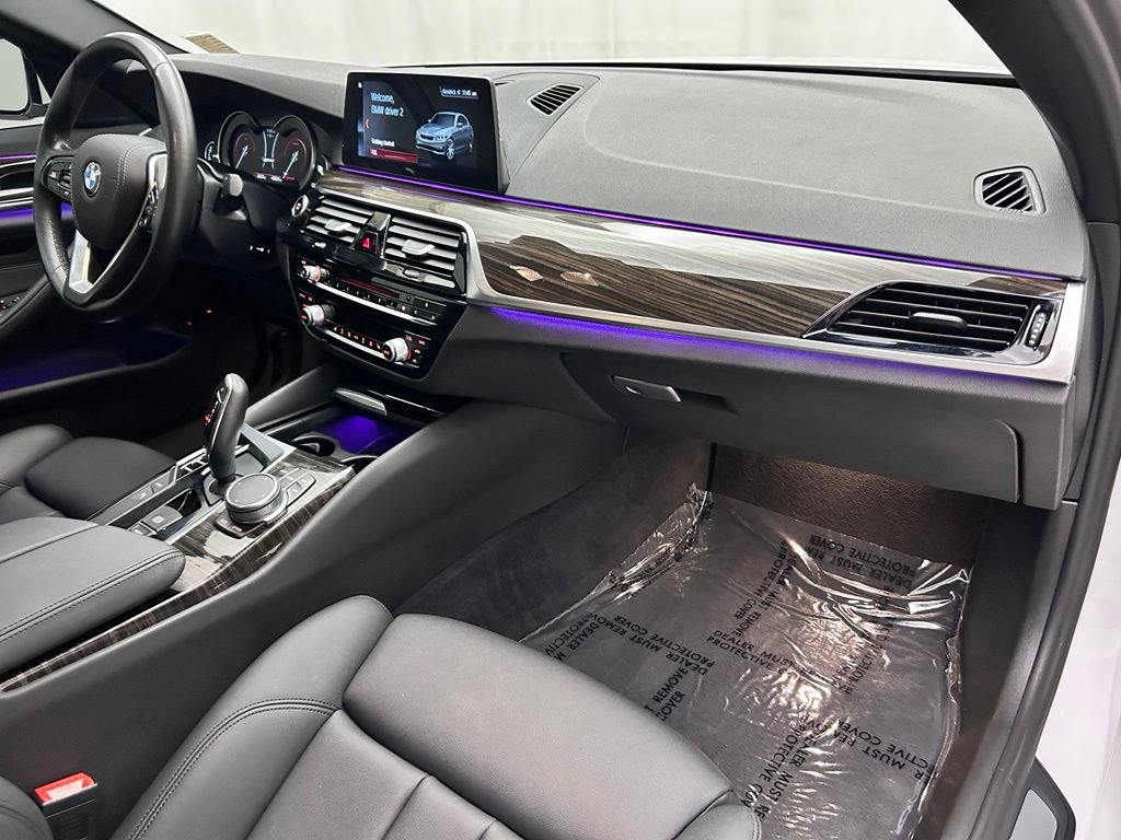 Used 2018 BMW 530e xDrive AWD/4WD image 18