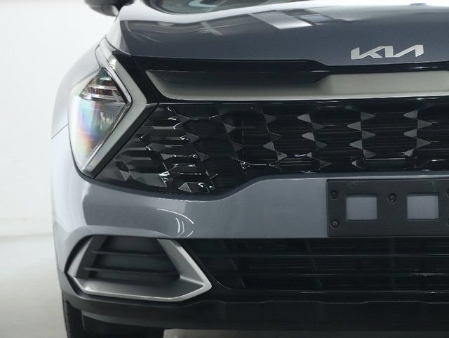 Used 2023 Kia Sportage EX FWD image 6