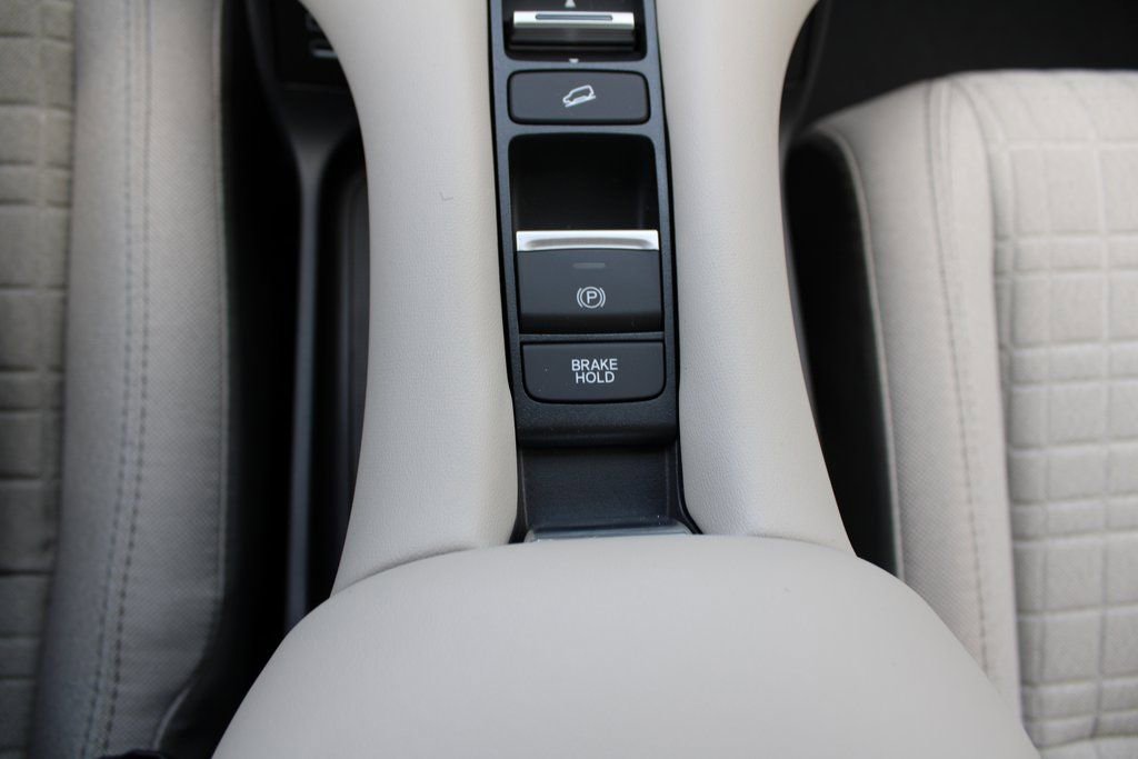 New 2026 Honda HR-V LX image 38