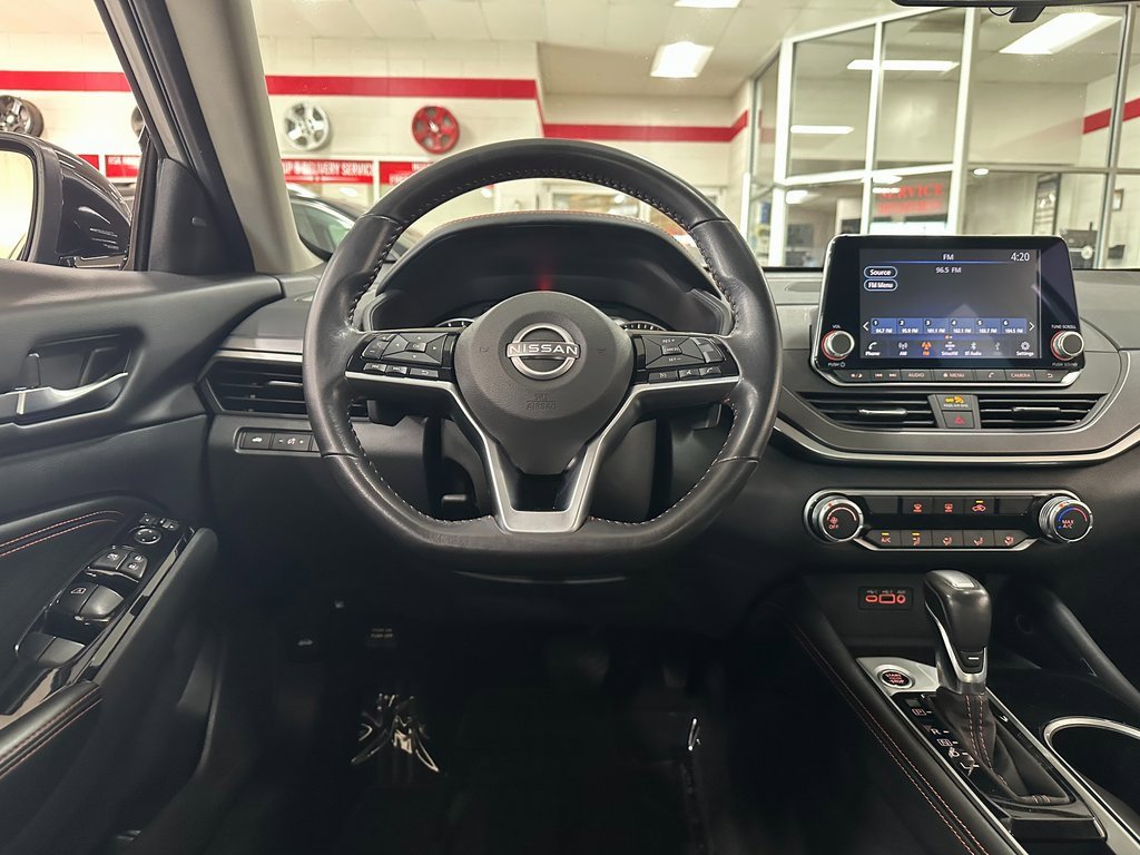 Used 2023 Nissan Altima 2.5 SR image 14