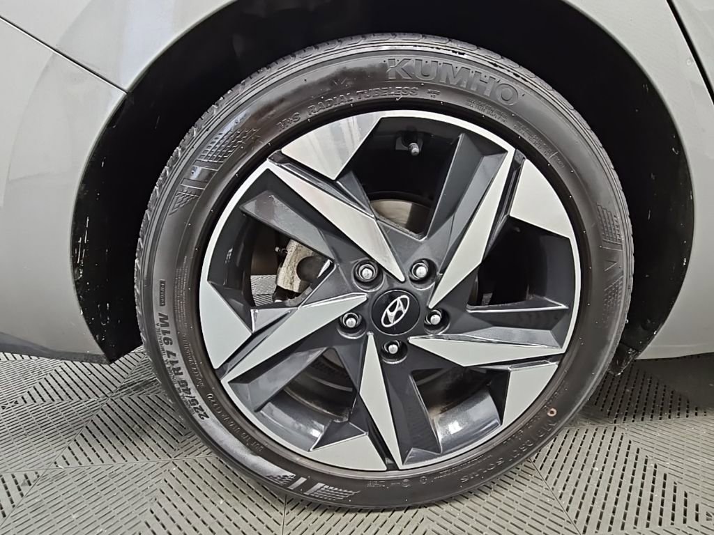 Used 2023 Hyundai Elantra SEL w/ Convenience Package FWD image 44