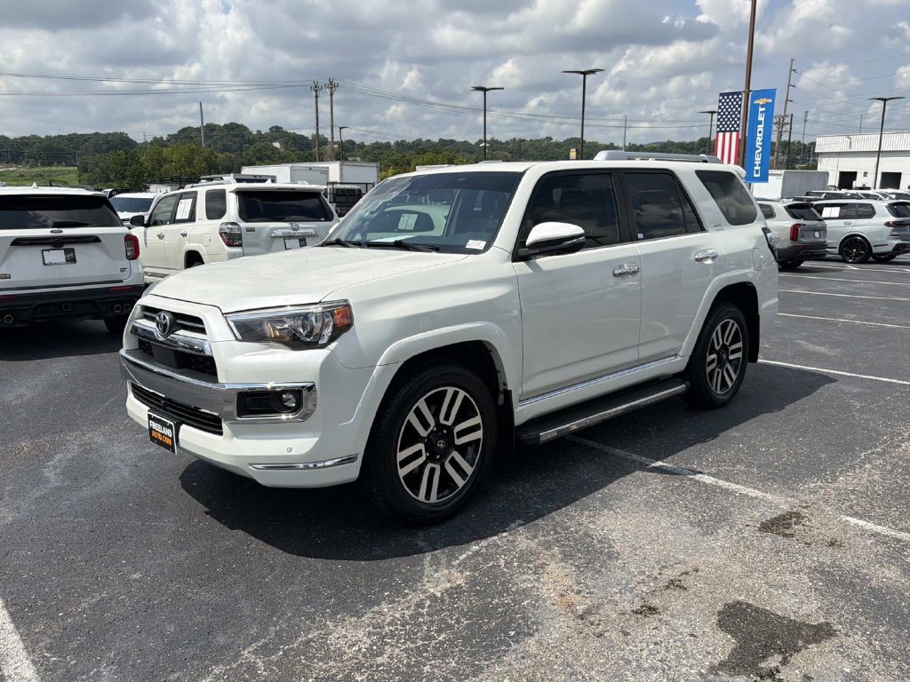 Used 2023 Toyota 4Runner Limited RWD image 7
