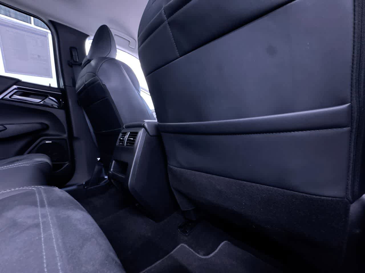 Used 2025 Mitsubishi Outlander SE FWD image 41