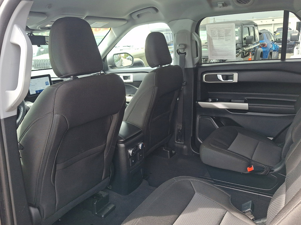 Used 2022 Ford Explorer XLT image 20
