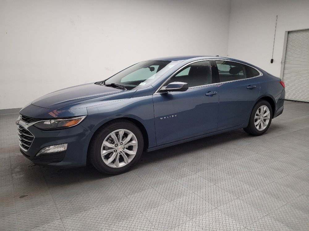 Used 2024 Chevrolet Malibu LT image 2