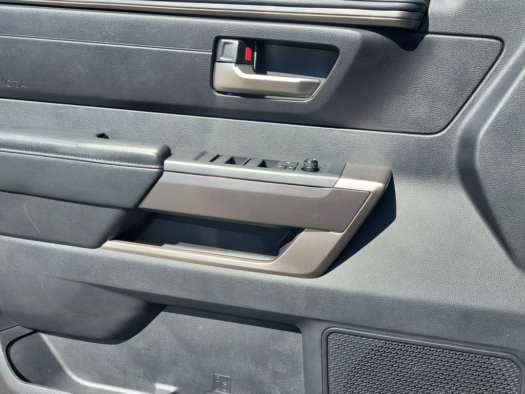 Used 2022 Toyota Tundra SR5 w/ SR5 Convenience Package image 9