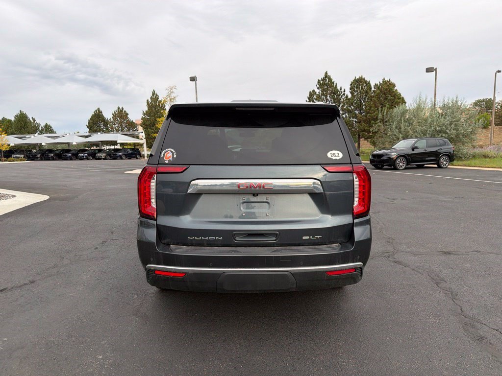 Used 2021 GMC Yukon SLT w/ SLT Premium Package AWD/4WD image 4